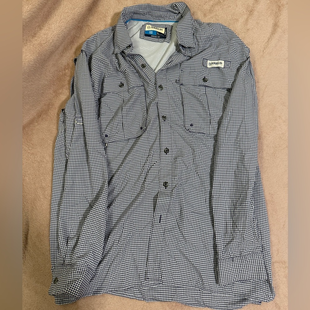 🟡🟡Magellan Outdoors Angler Fit Navy Checkered Shirt